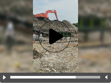 上海填埋場垃圾篩分處理現場